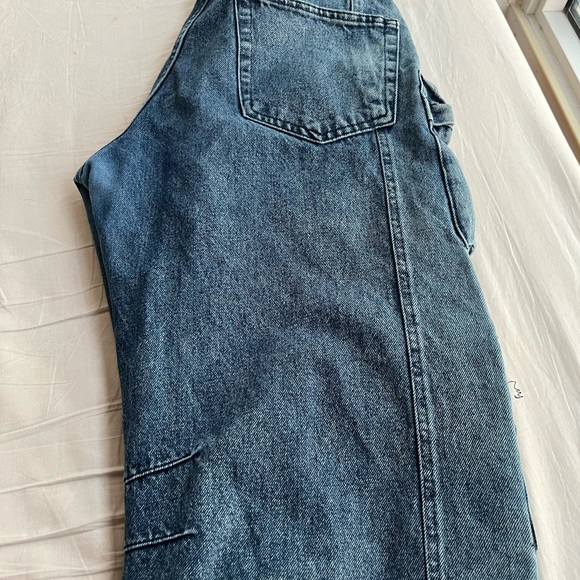 Stylish Zara Cargo Pants- Size 32 - Picture 5 of 6